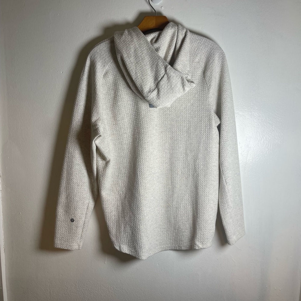 lululemon athletica  Women’s Cream Turtleneck Knit Sweater Size: S